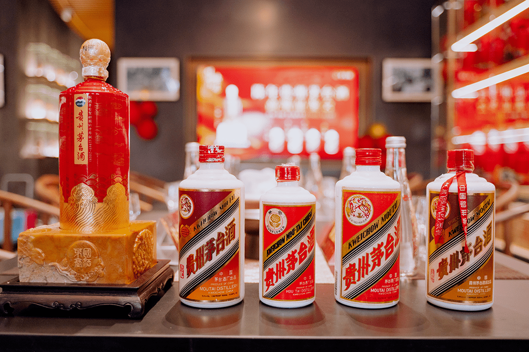 贵州茅友圈文化收藏馆开馆一次品鉴五款老茅台是什么体验