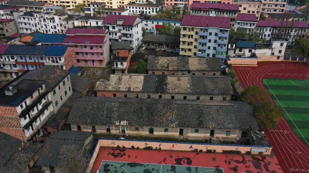 姚圩镇美丽乡镇集镇改造拆迁工作正式打响