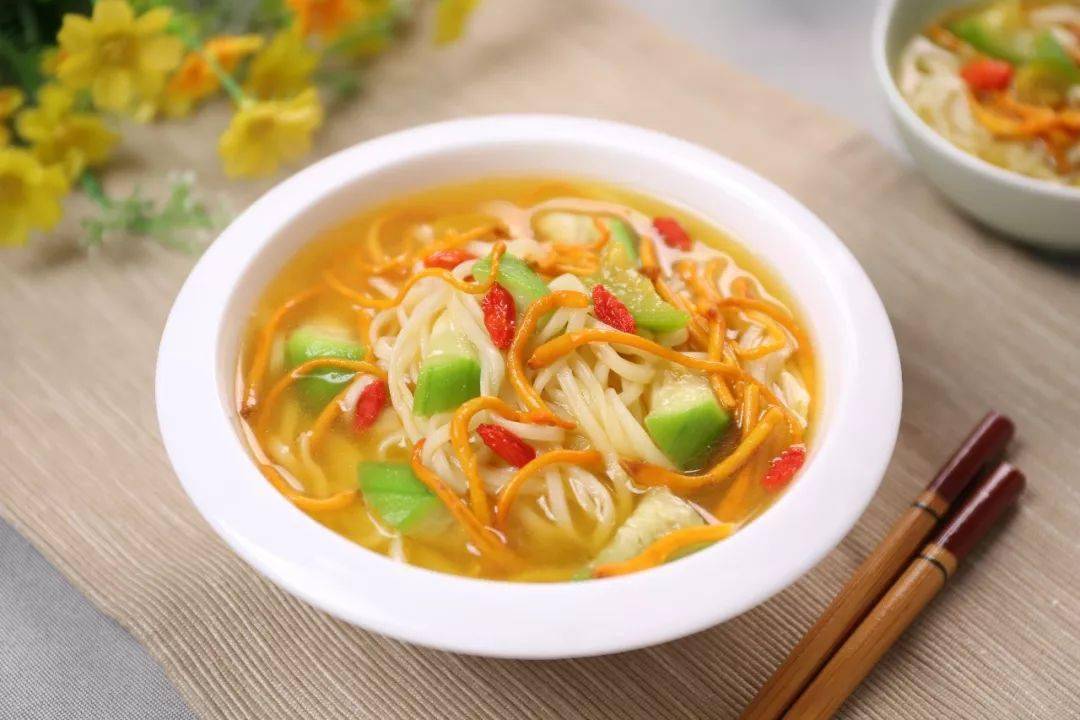 面条这样做好吃到哭简单几步就搞定恨不得每天3餐都嗦上一碗