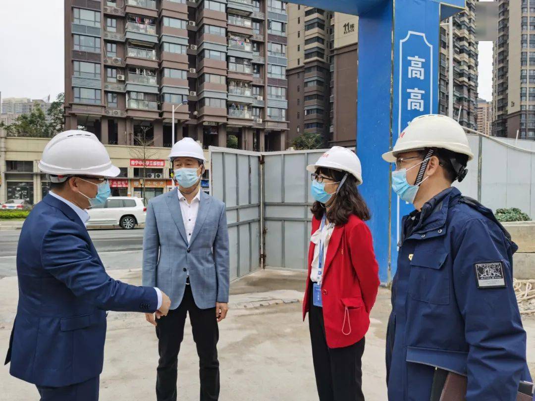 教育要闻市教育局领导深入部分学校调研中小学校项目建设工作