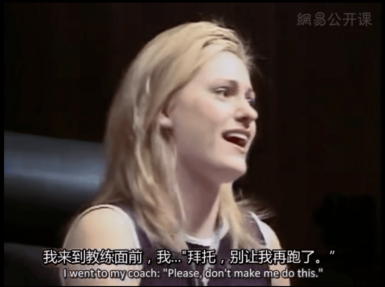 全球身高1米4,却被封“全球最美双腿”,网友:她美哭我了