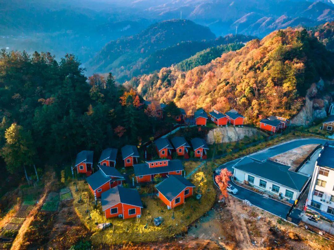 金寨这条"金腰带"红遍整个安徽_旅游_大别山_风景
