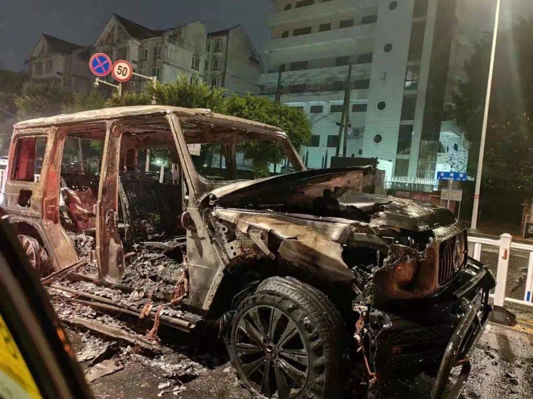 赔破产惠州代驾小哥电动车着火奔驰大g直接烧没