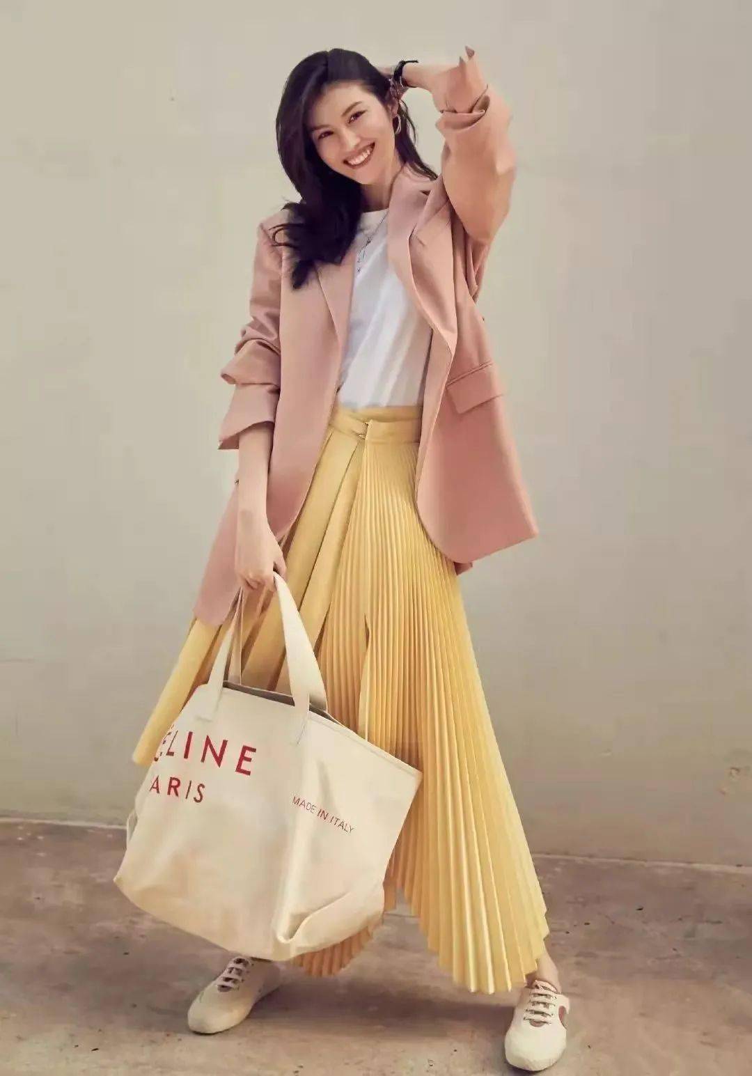 颜色 2022年春夏最爽心悦目的5组配色，第一个就美翻了！