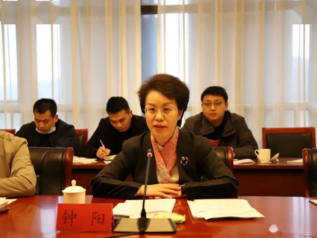 省财政厅到黔南调研新国发2号文件贯彻落实情况并召开座谈会