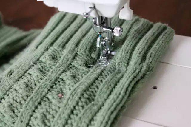 用旧衣服做条漂亮的拼接围巾教程
