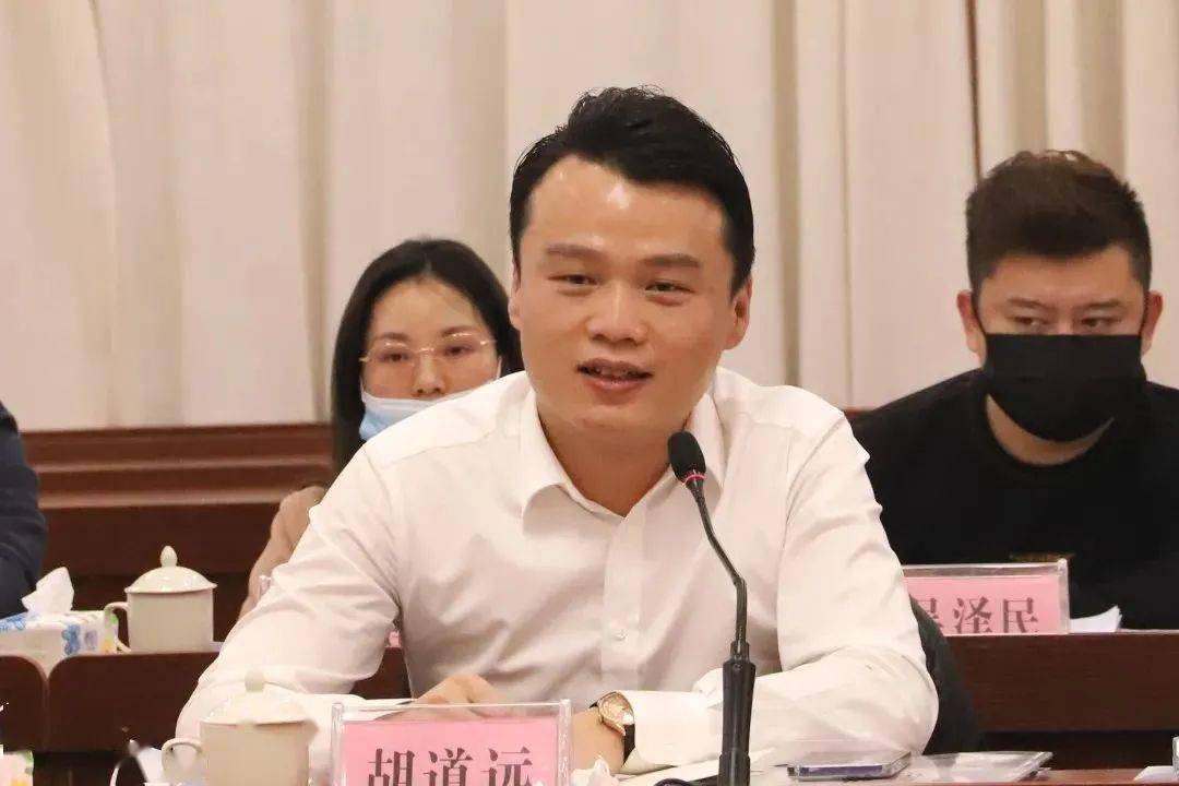 县长对臻顺科技集团一行的远道而来表热烈欢迎,指出政和竹业与南康