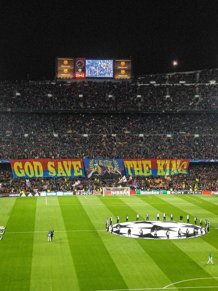 国外巴萨球迷晒诺坎普昔日助威照这是我们对待梅西的方式