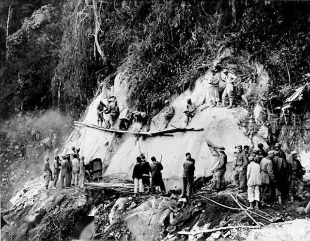 骑行滇缅公路感受不可忘却的历史