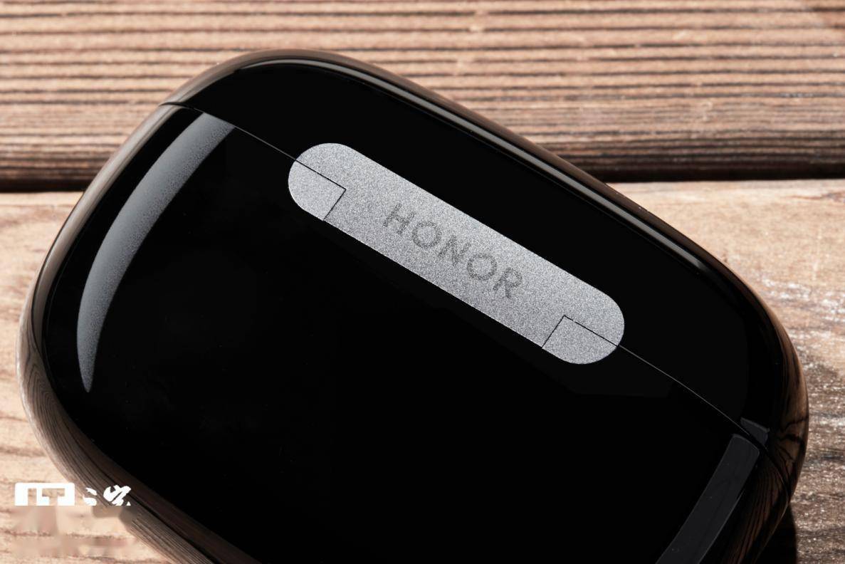 旗舰|荣耀 Earbuds 3 Pro 真无线降噪耳机体验：旗舰音质，监测体温