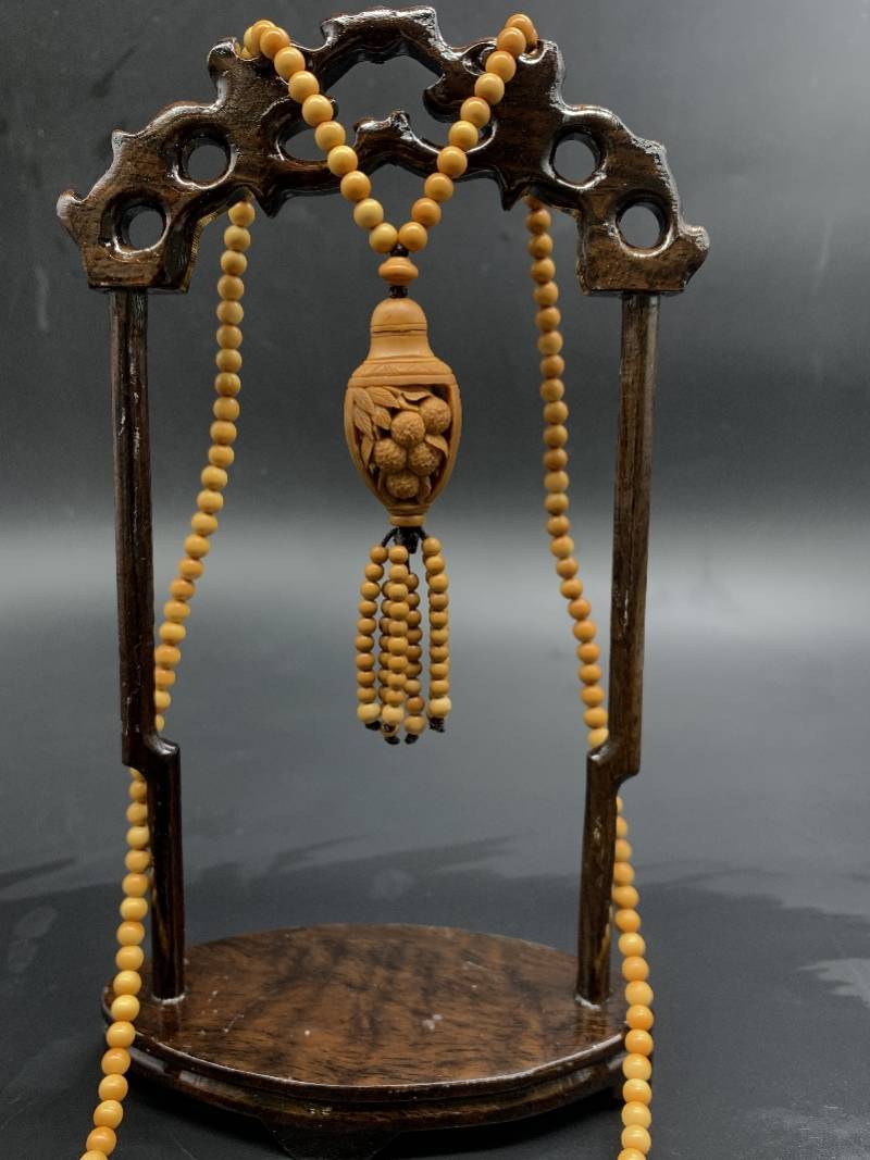 传统|别人搞金融我要做榄雕！广州非遗新生代让榄雕变身网红好物