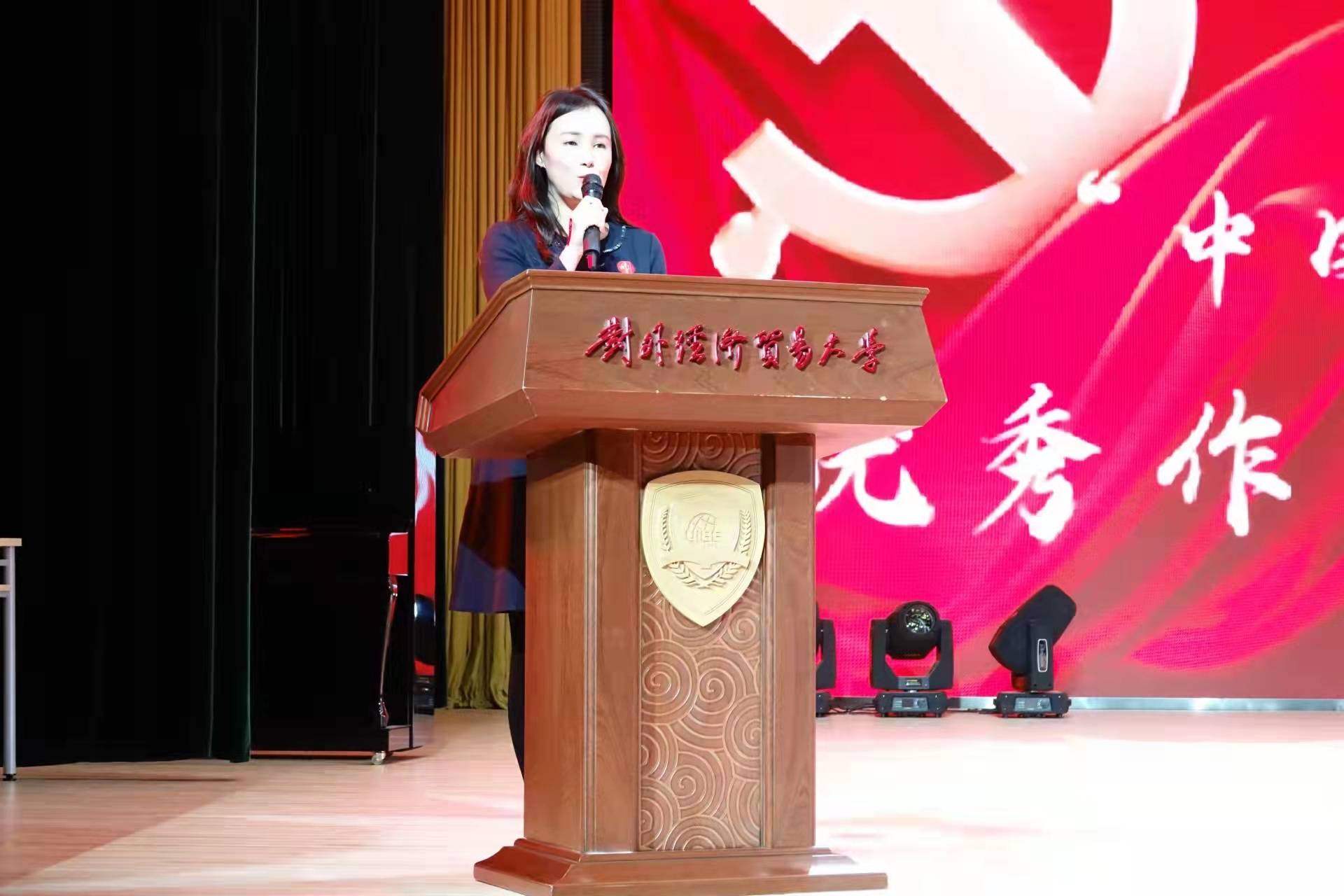 对外经济贸易大学高蕾：拍微电影学思政，给学生埋下真善美的种子