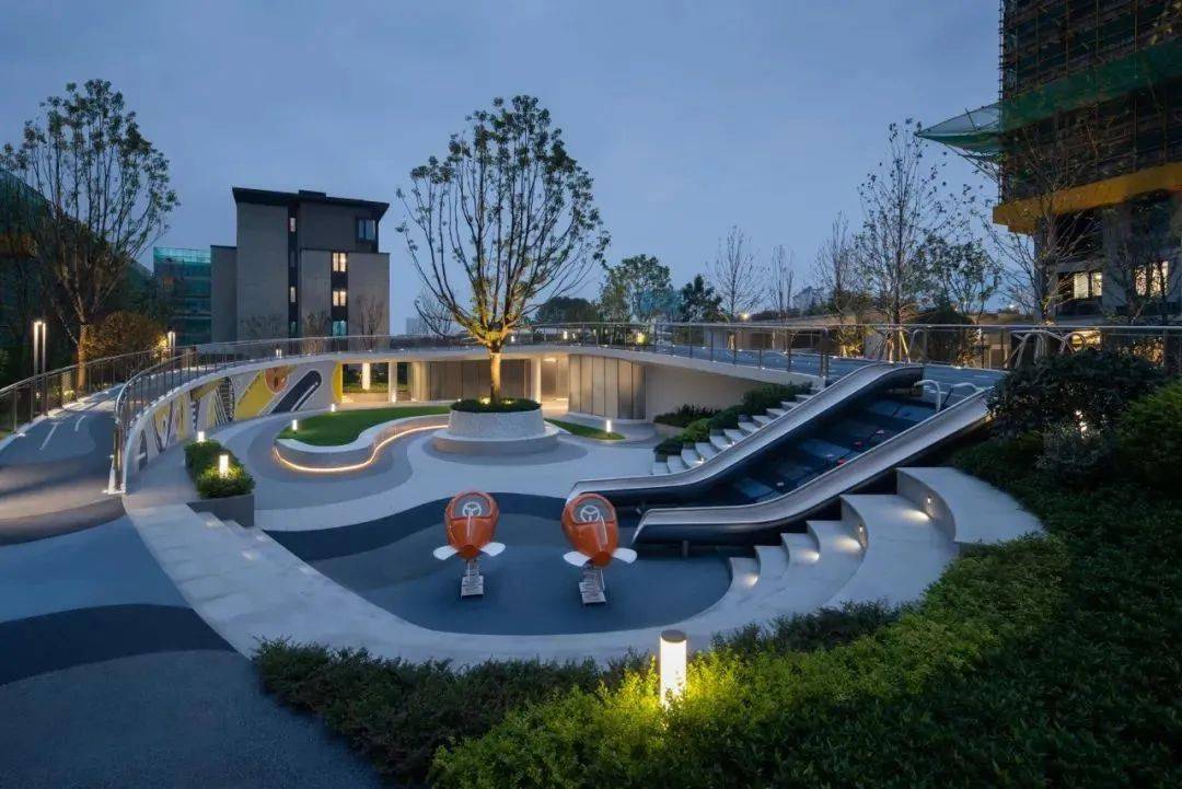 社区的儿童活动场地内卷起来了别再只放个滑梯敷衍了事