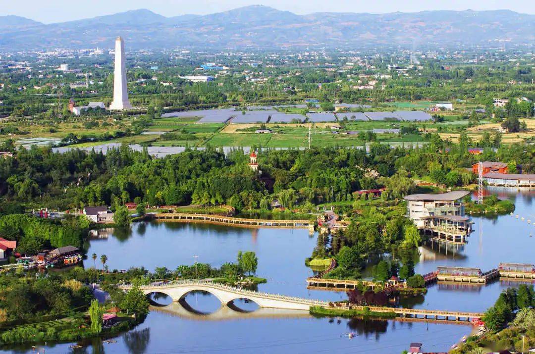 公园般的4a级景区在家门口就能逛凤凰湖如今的青白江人还因春意满园