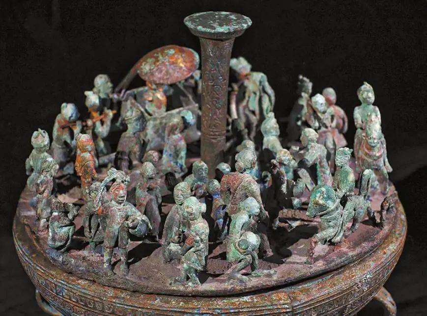 这段古滇国史竟被藏进了两千年前的存钱罐