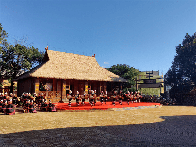 李光耀 邱忠文運維 | 雲報集團·雲南就愛去旅遊文化傳媒歡迎投稿