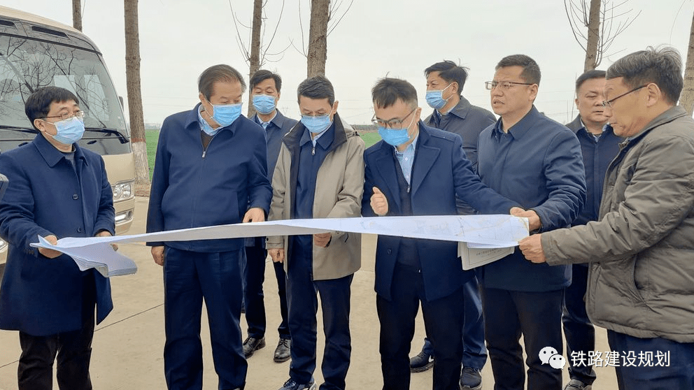 平漯周高铁土地综合开发及先开段工程建设推进会召开