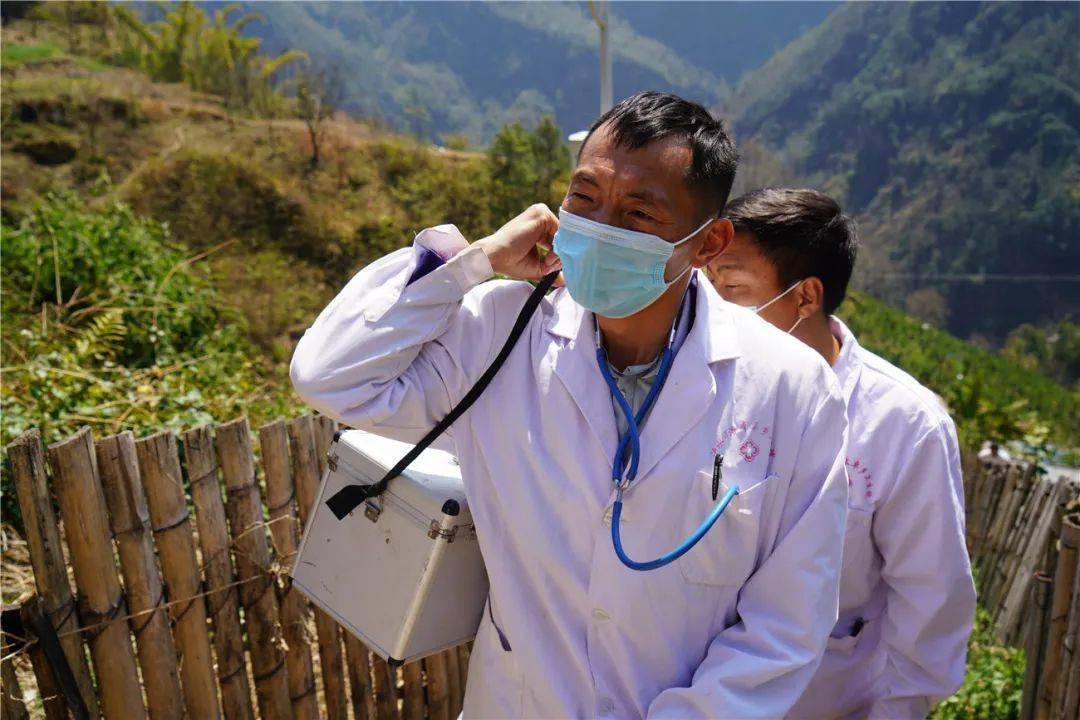 爱岗敬业丨和光才了不起的乡村医生