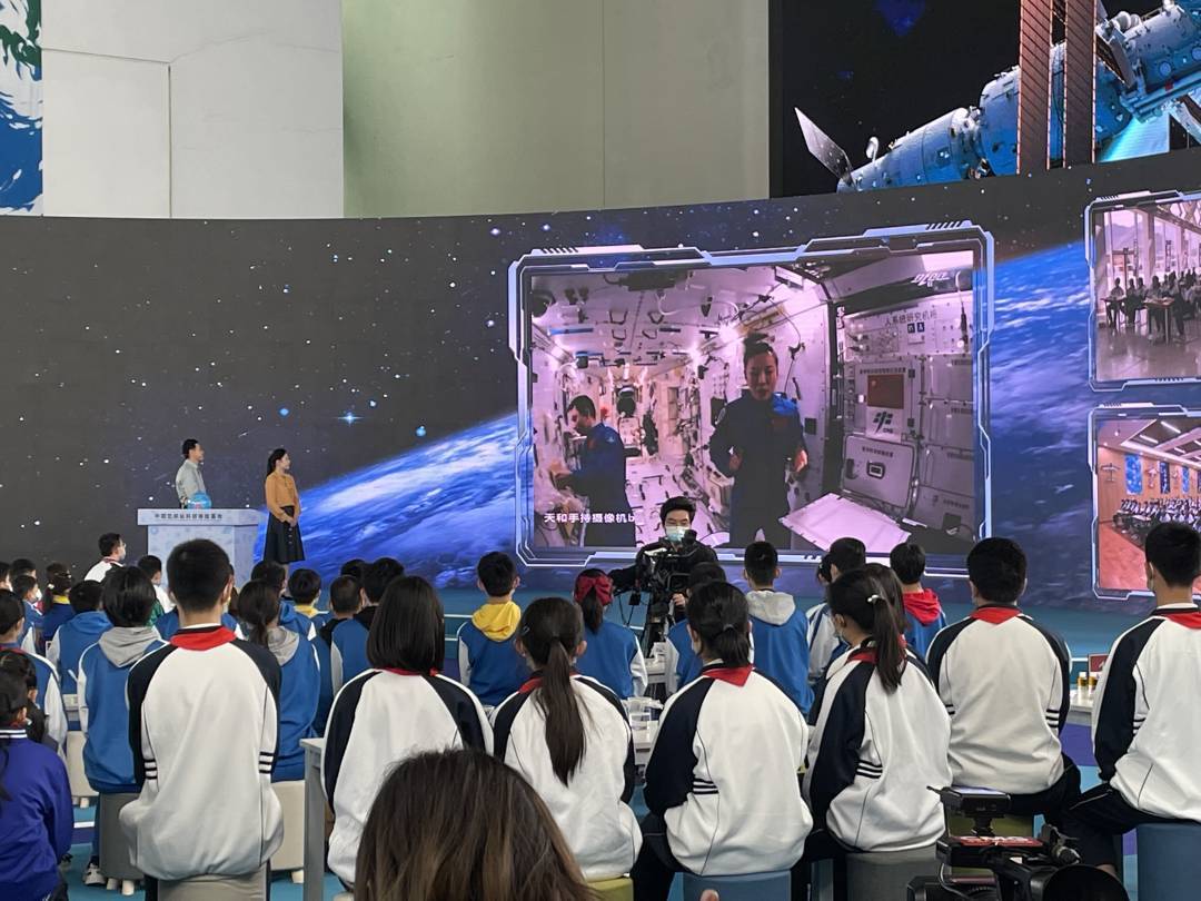 中国空间站第二次太空授课活动取得圆满成功