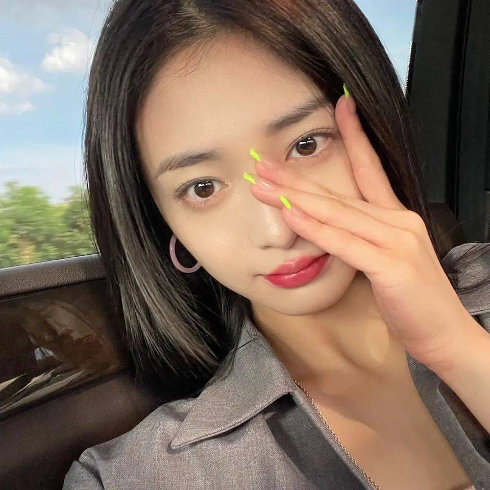 扒一扒女明星们最爱的美甲快来get同款