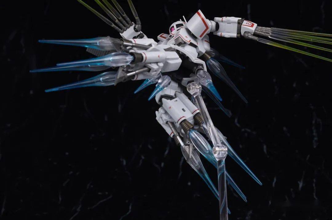 万代|模玩测评：11区测评系列 万代 R魂 高机动精神力型扎古 ANIME