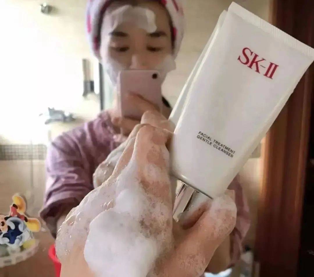 毛孔明星好皮肤是怎么养成的？