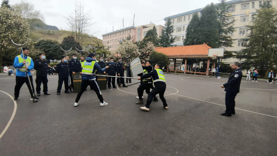 镇雄长风中学事件图片