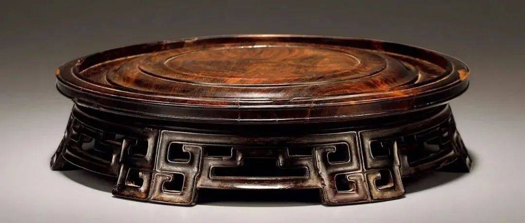 器座 精美绝伦却不喧宾夺主_座子_器物_紫檀