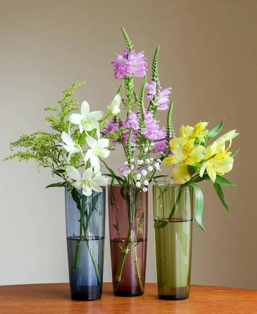 日本花艺大师的的瓶插花作品欣赏