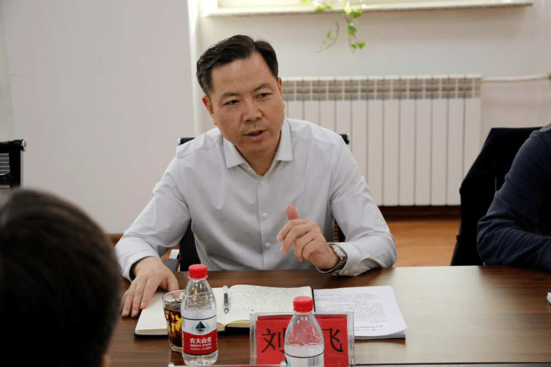 3月26-27日,刘兴飞与市委宣传部领导对接《赤峰市打造最优营商环境
