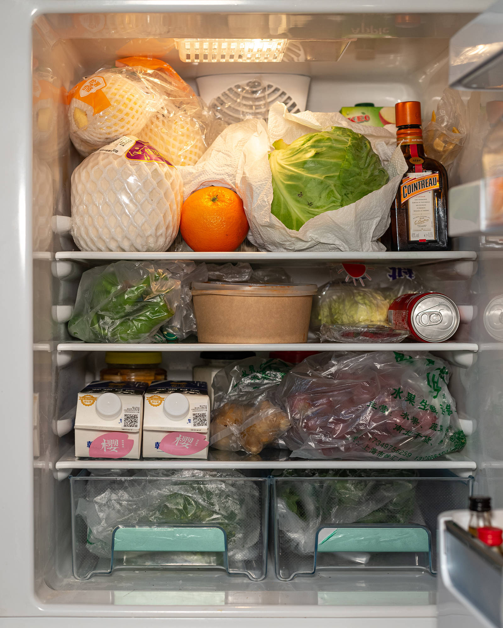 摄影记疫|封控后,他们分享了自家冰箱里的菜和解封后的愿望