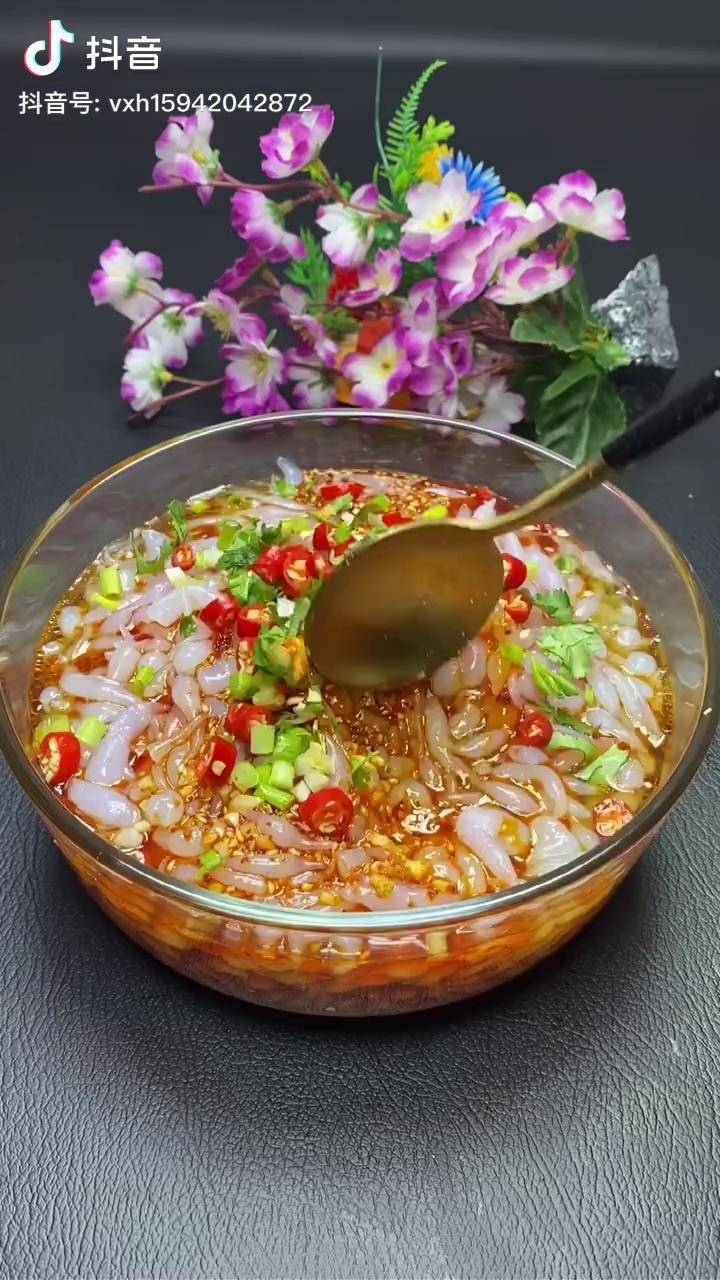 凉粉鱼鱼很多人都不会做夏天吃上一碗那可是开胃爽口啊美食趣胃计划
