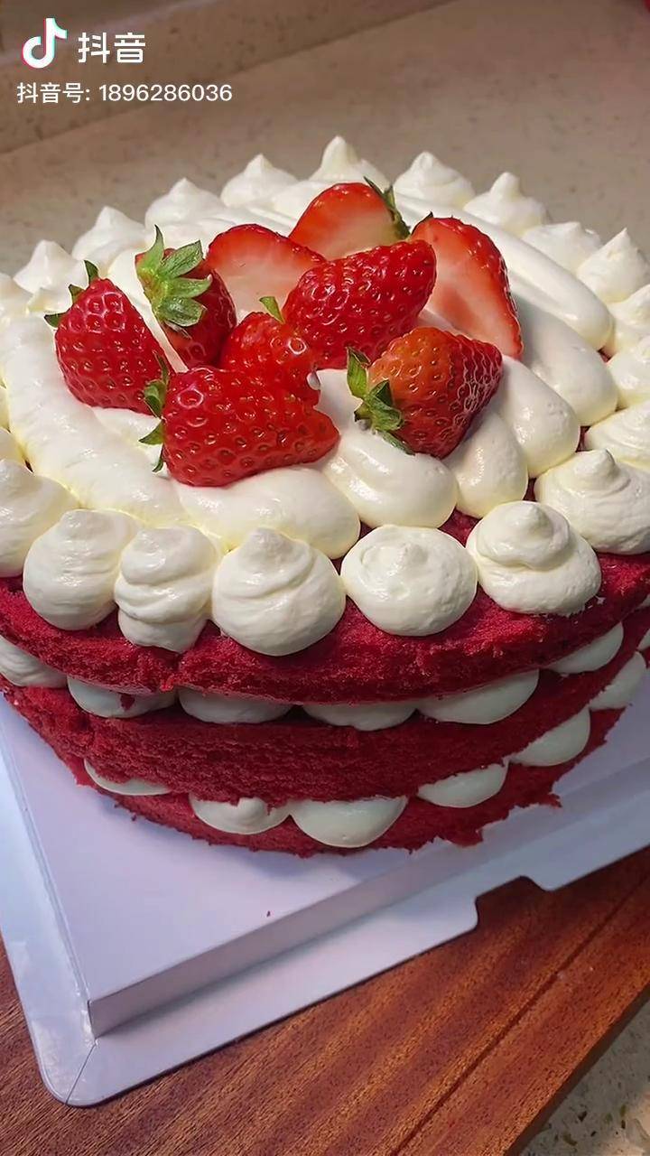 非常适合新年的一款蛋糕喜气满满红红火火新年蛋糕抖音美食创作人