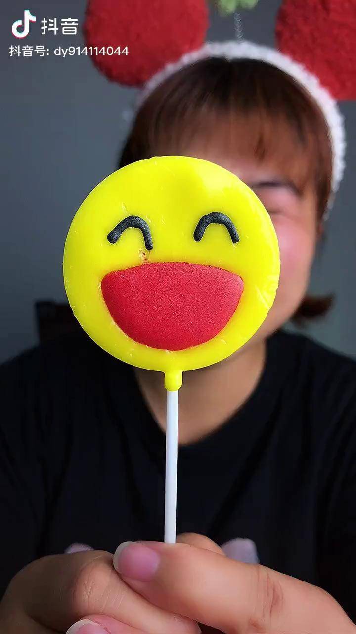 笑脸棒棒糖美食零食糖果零食推荐童年记忆小零食