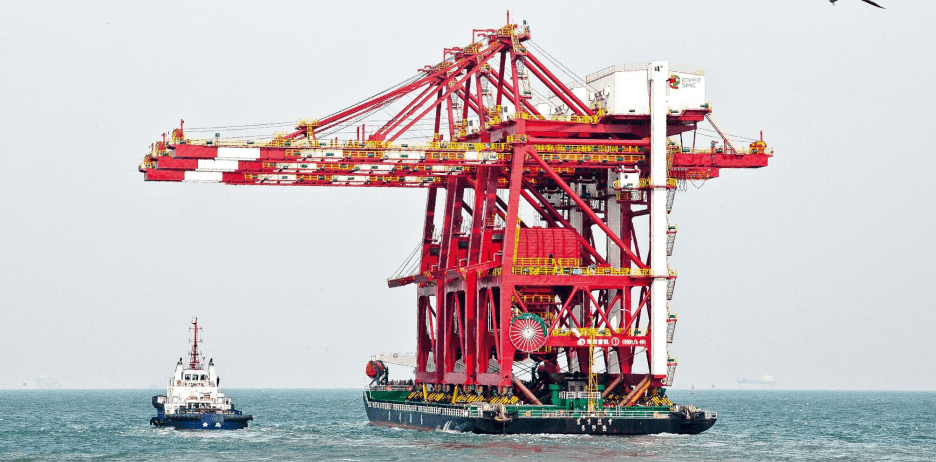 90中电投江苏滨海港1800t/h桥式抓斗卸船机在深耕港口自动化装备的