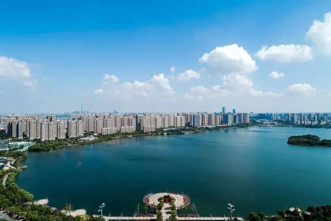 郭巷尹山湖图片