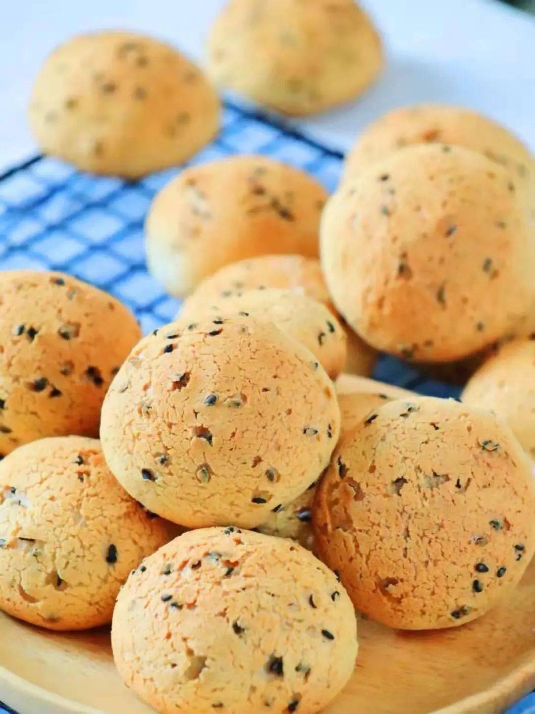 爆浆酸奶大麻花预售299元享网红爆浆酸奶大麻花7个599元享爆浆麻薯3盒