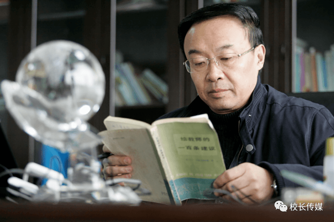 李镇西破除这些不读书的理由