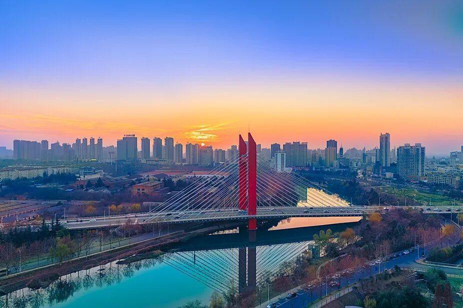 黄雯雯疫散花开时我在六安等你