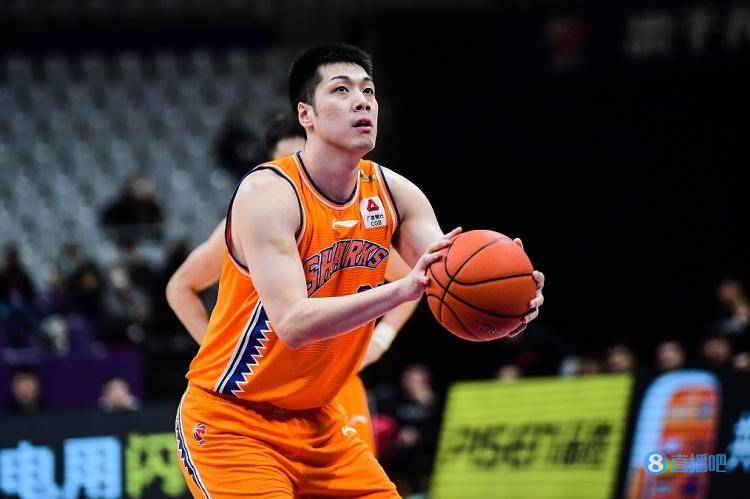 这也太快了14决赛g2任骏威不到半节就领到了4次犯规