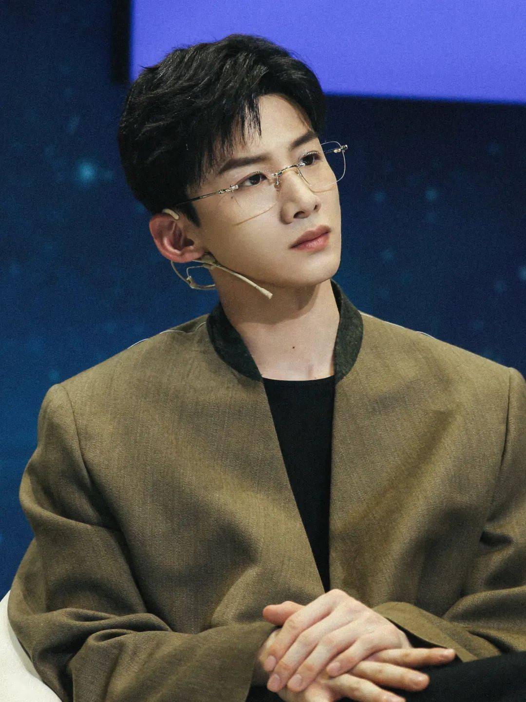 时髦精必备~今天的内容就先到这里啦,不知道看了辣么多男明星的眼镜杀