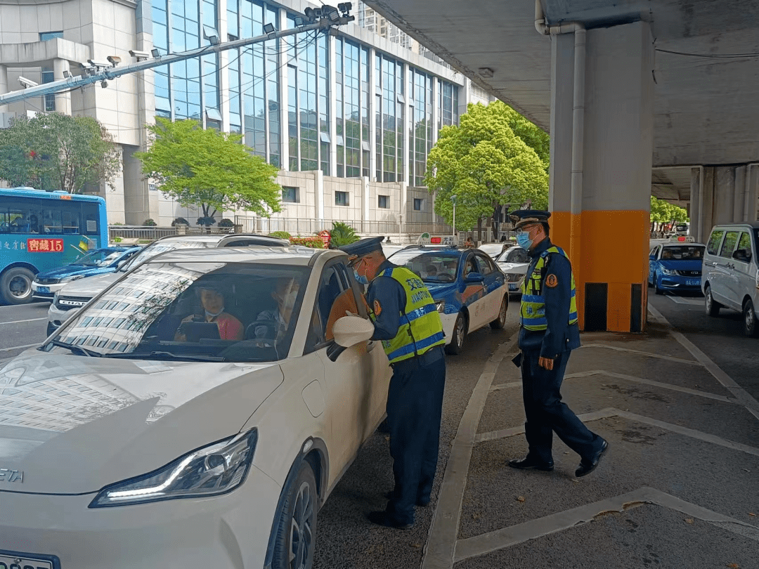 3月份貴陽市出租汽車服務質量投訴同比降約25