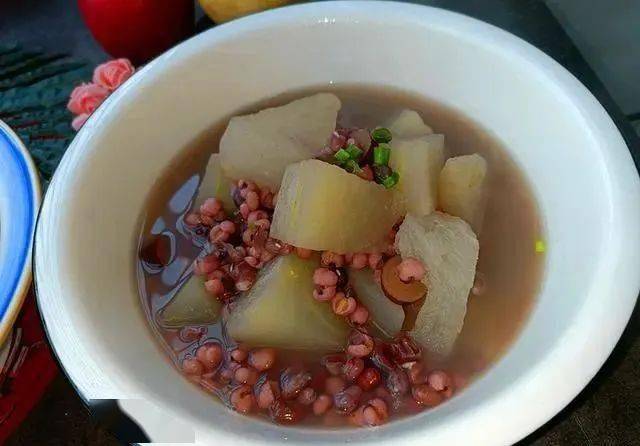 春天多用红豆冬瓜一起煮分享给朋友和家人早懂早受益