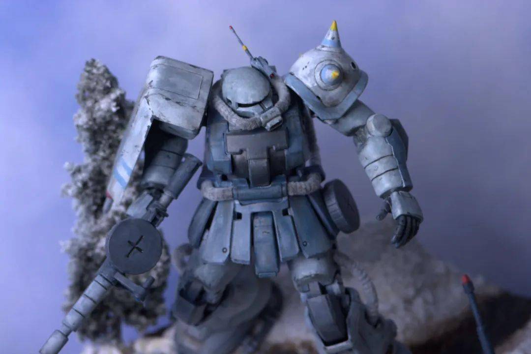 这扎古冻得都发白了zakuiif2寒冷地仕样