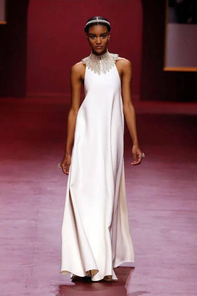 dior迪奥202223秋冬高级成衣发布秀