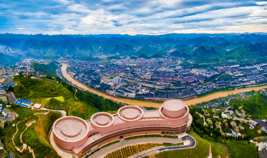 特色小镇培育创建巡展之四│茅台酱香小镇打造酒文化红色文化结合载体