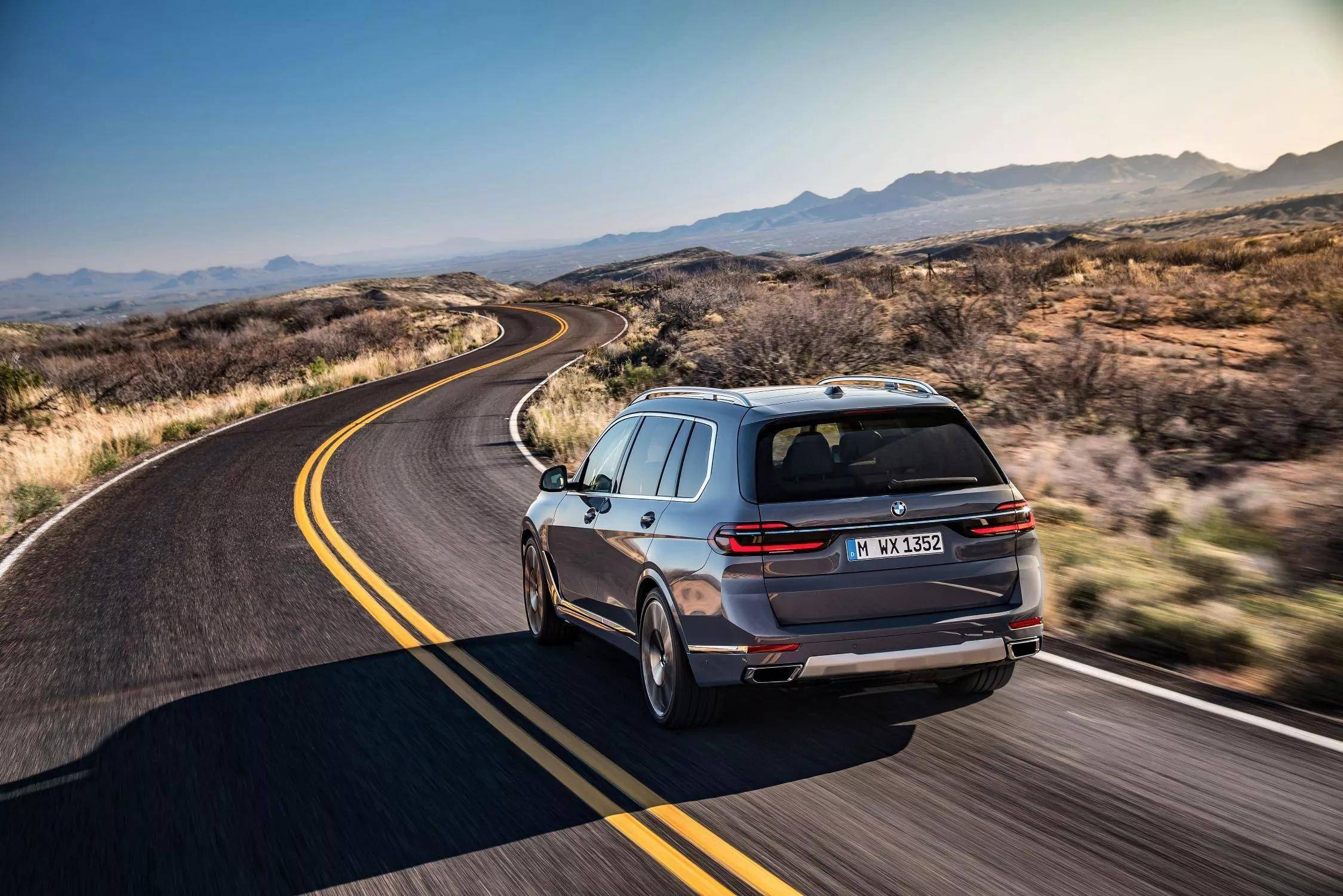 bmwx7旗舰suv全新中期改款欲与奔驰gls级掰手腕胜算几何