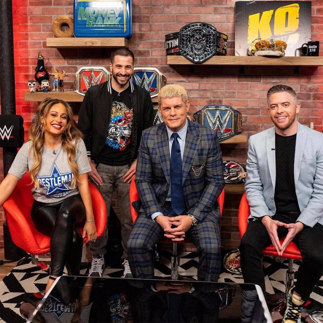 罗兹表示最兴奋的是在回归wwe后见到比安卡贝莱尔_rhodes_cody_belair