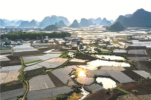 江永县夏层铺镇境内绿意盎然风光旖旎