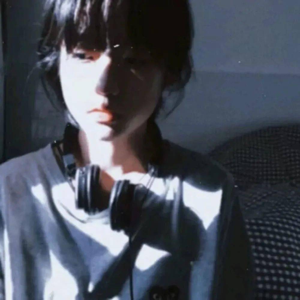 emo丧系女生头像_微信_网络综合_壁纸